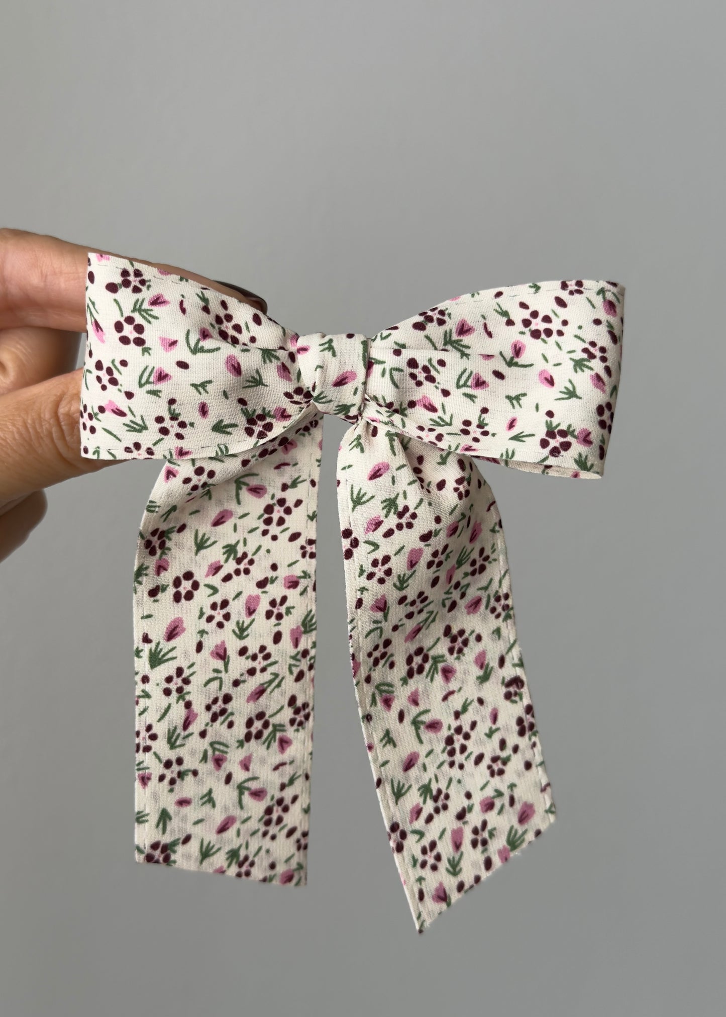 Haarspange Lucia: Rosa Blüten &amp; grünes Blattdetail