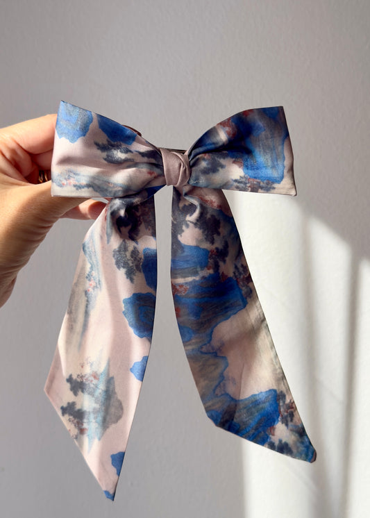 Claudia Bow – Abstract Elegance with a “Love Yourself” Message