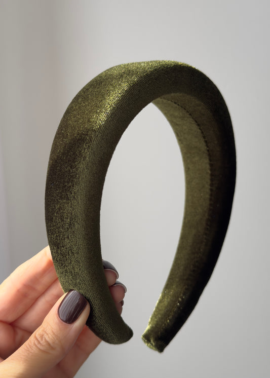 Antonia Velvet Headband – Calm Strength in Olive Green