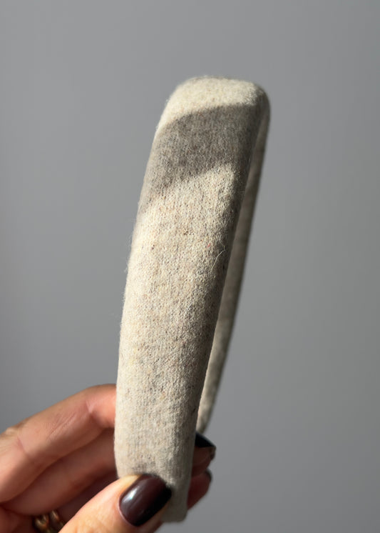 Camilla Wool Headband – Effortless Grace in Soft Beige