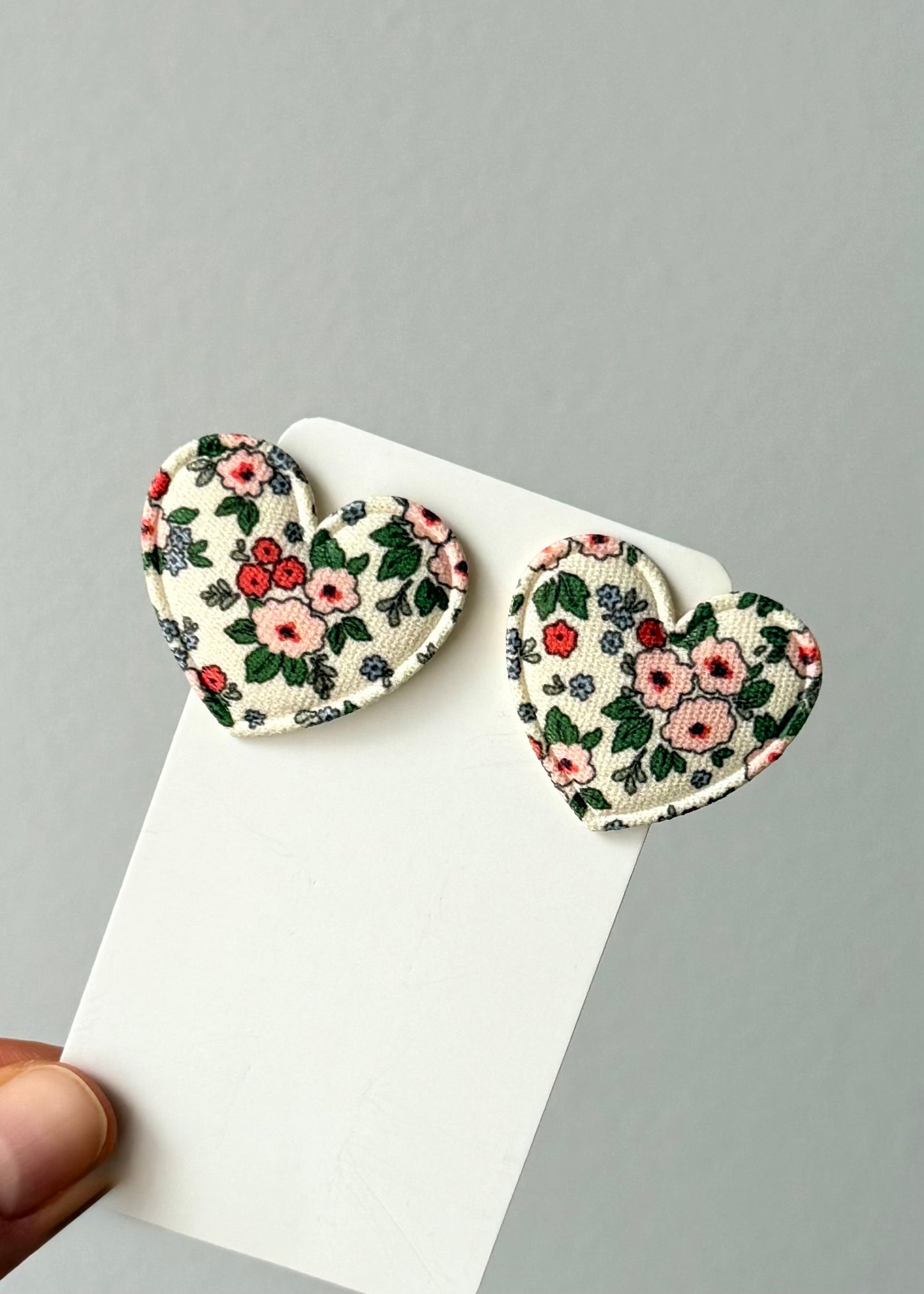 Fermagli a forma di cuore floreale vintage (set da 2)