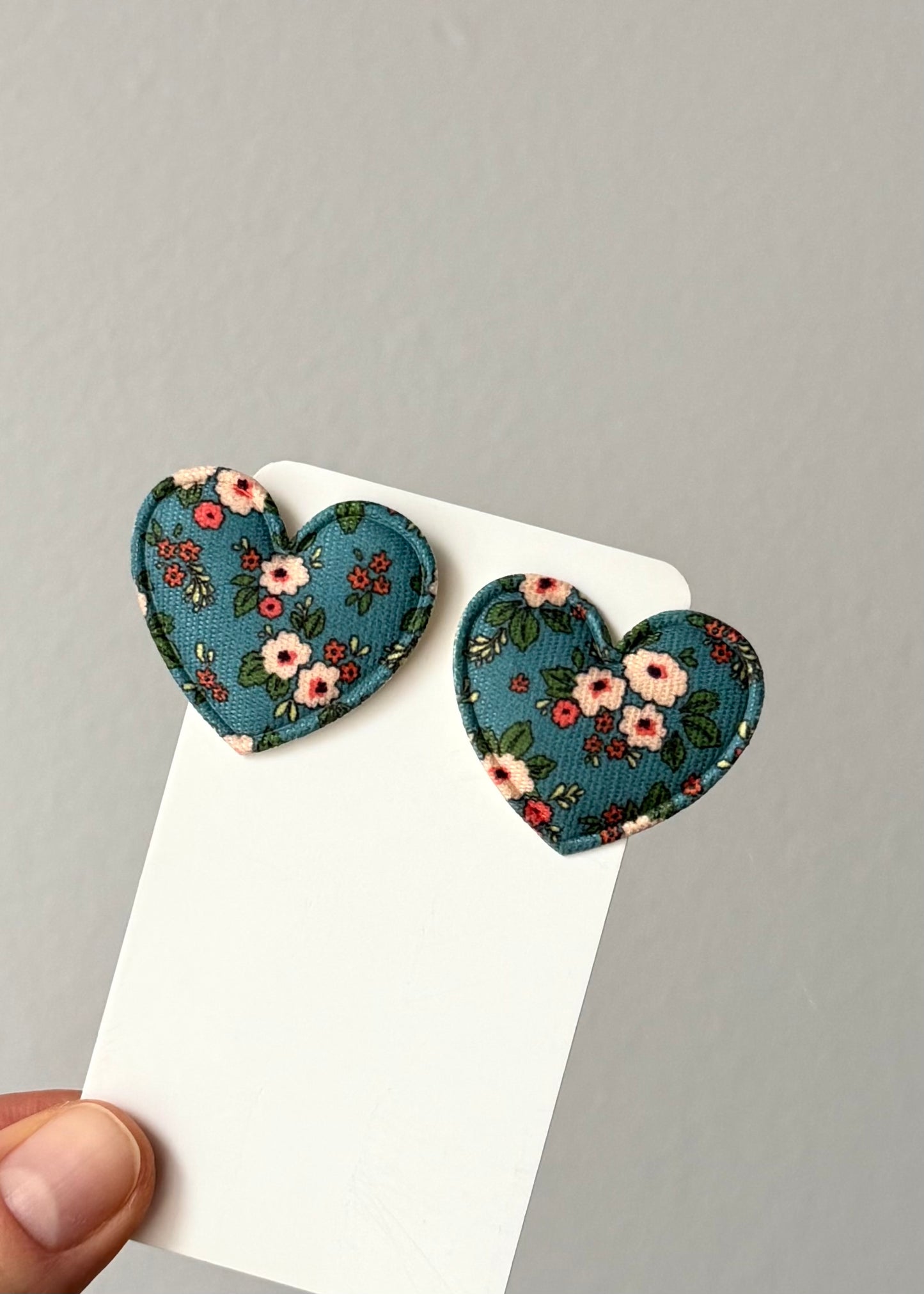 Fermagli a forma di cuore floreale vintage (set da 2)