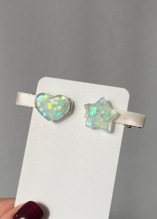 Glitzernde Stern- und Herz-Haarspangen