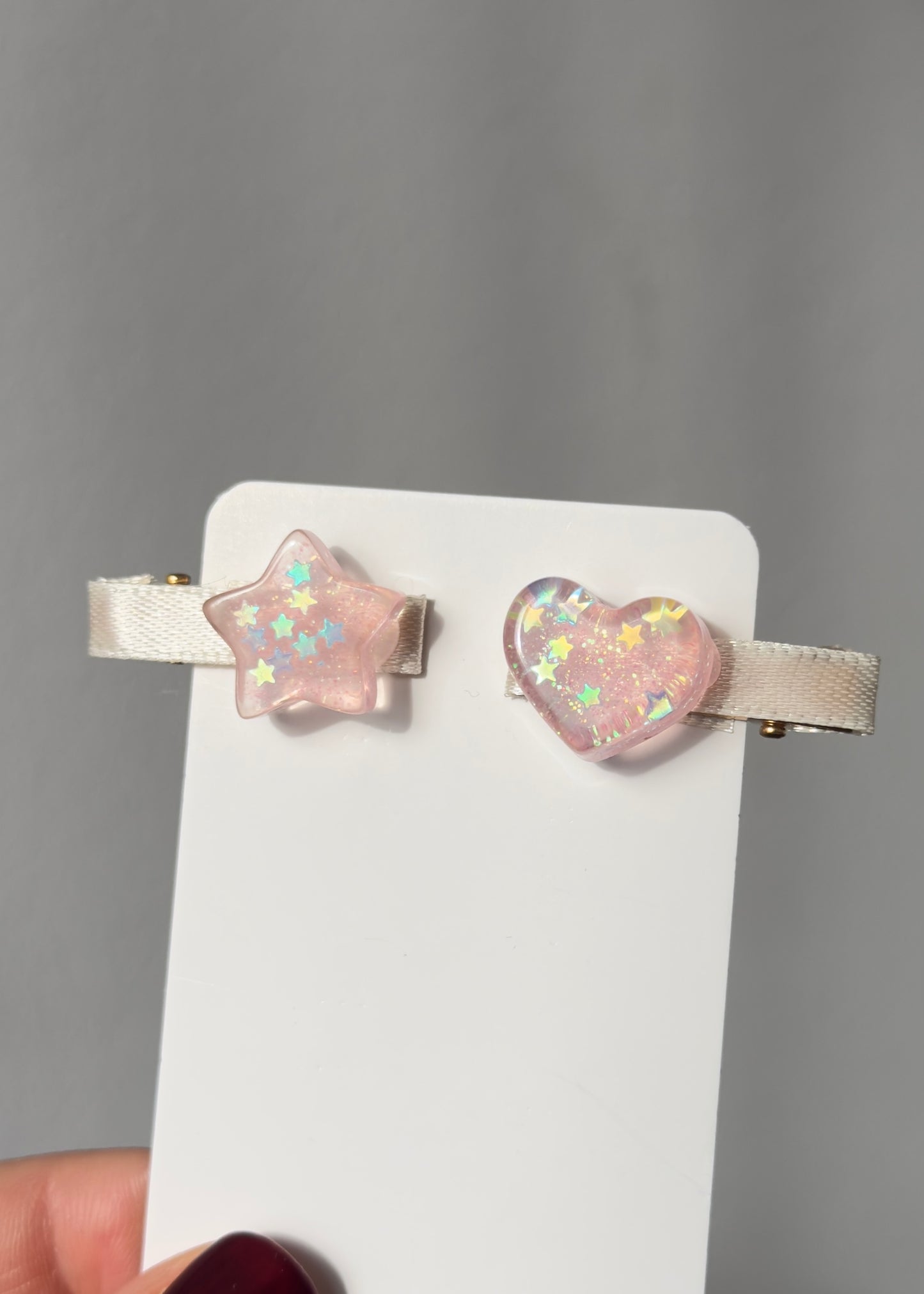 Glitzernde Stern- und Herz-Haarspangen